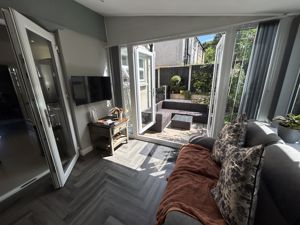 Photo 15- click for photo gallery